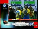 Wonderful to see Muttiah Muralitharan batting. Amazing batting performance from  Muttiah Muralitharan.Rare cricket video
