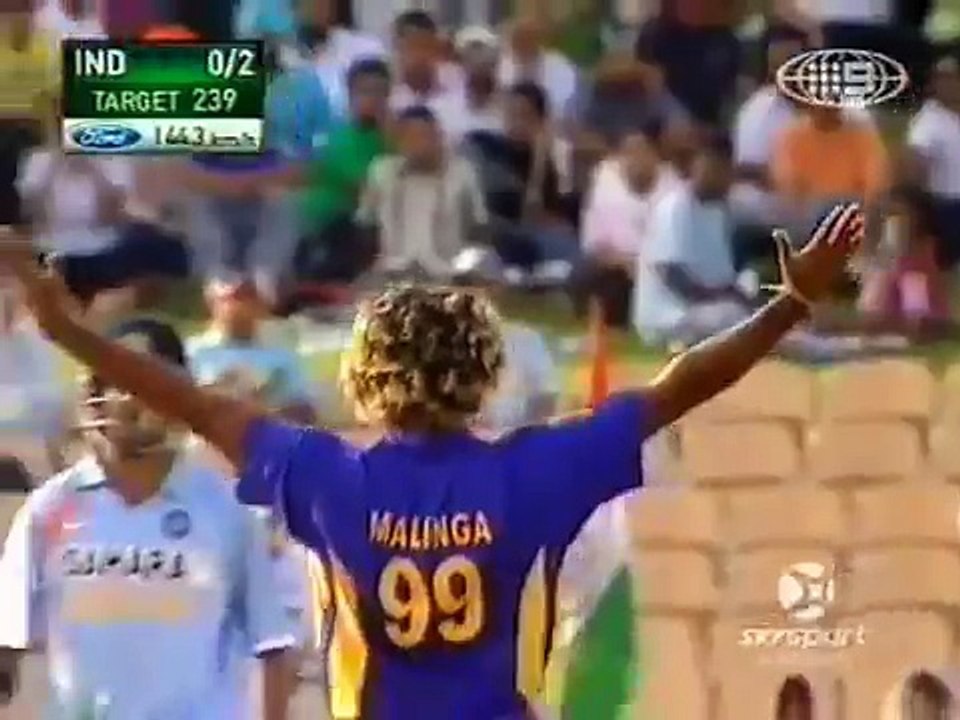 Sachin Tendulkar facing Malinga Magical out swinging delivery. Gets out in a shameful manner- Bowled. Rare cricket video