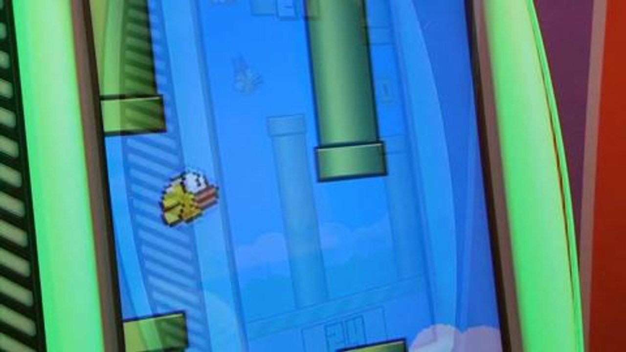 Bay Tek Games- Flappy Bird Recreativa