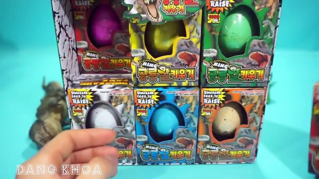 Mở hộp bộ đồ chơi trứng khủng long nở ra rất nhiều khủng long con