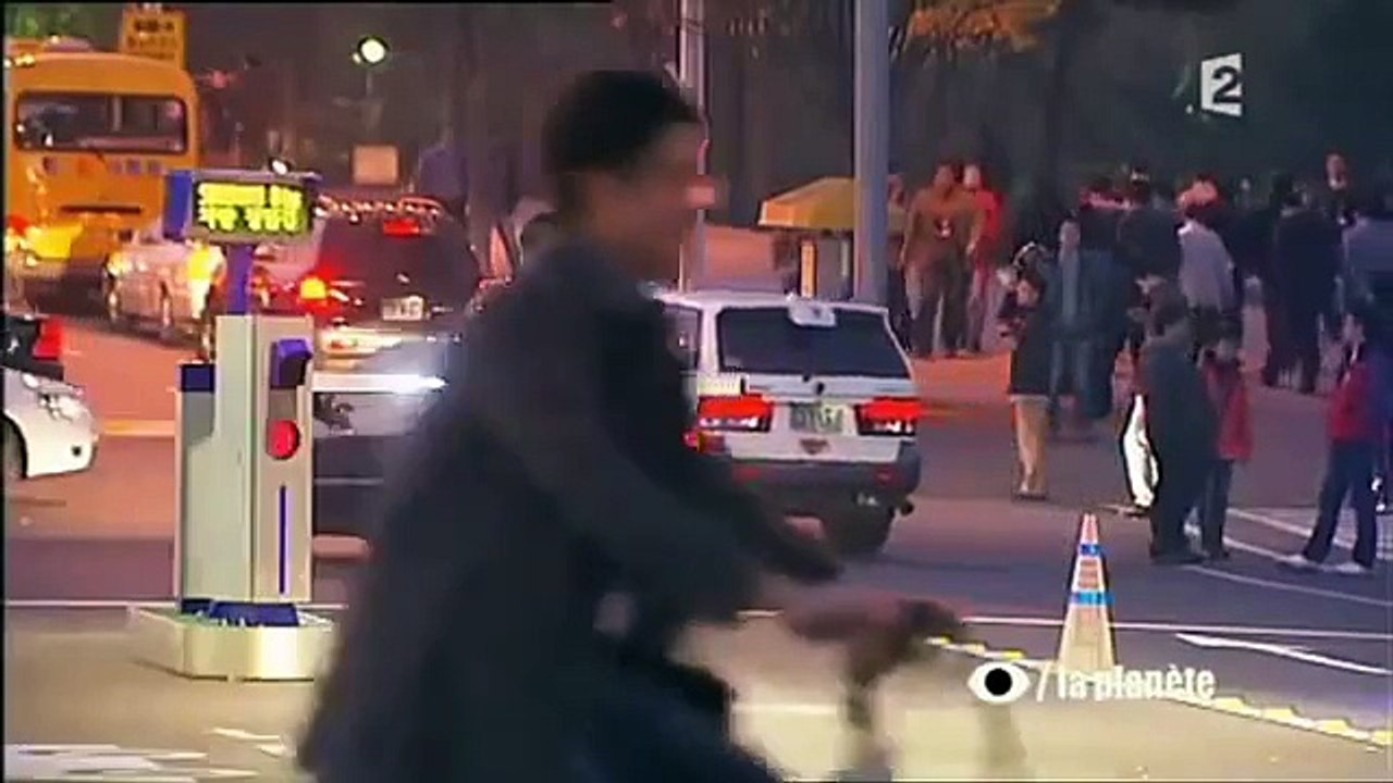 L'empire Samsung - Un Oeil sur la Planete (2013)---SPAN CLASS=-err-FLUVORE