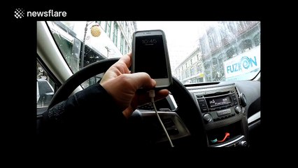 Siri doesn't like winter in Montreal, Canada