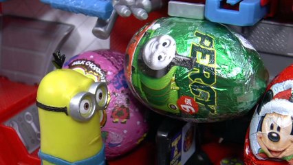 Disney Cars Mack Course avec Thomas et Amis Masha et de Mickey Mouse | Noël Huevos Sorpresa