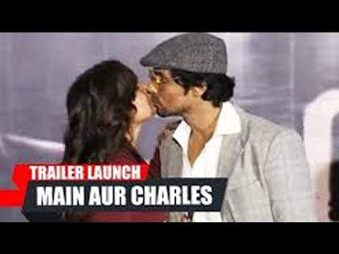 Randeep Hooda Richa Chadda 'Kiss' On Stage