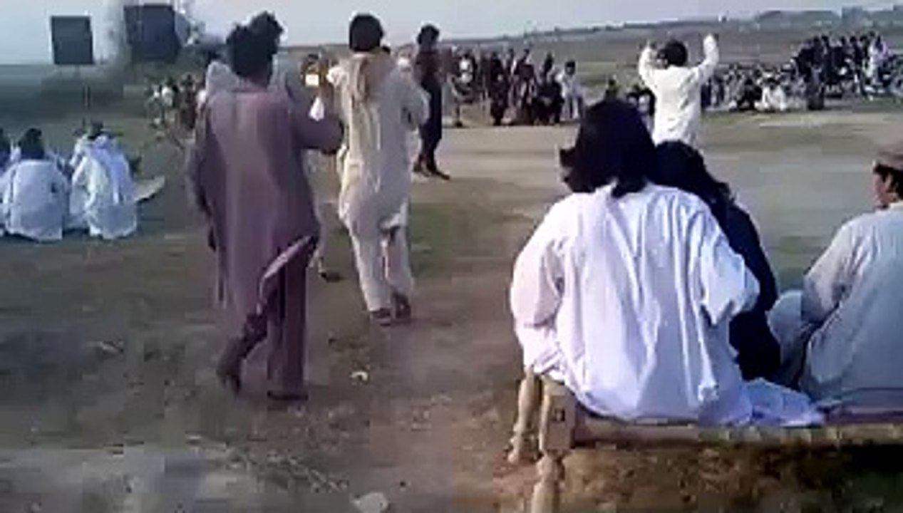 Pathan boys dance attan, girls dance, tapay tang takor, pashto songs, armani tapay, da musafaro dapara(1)