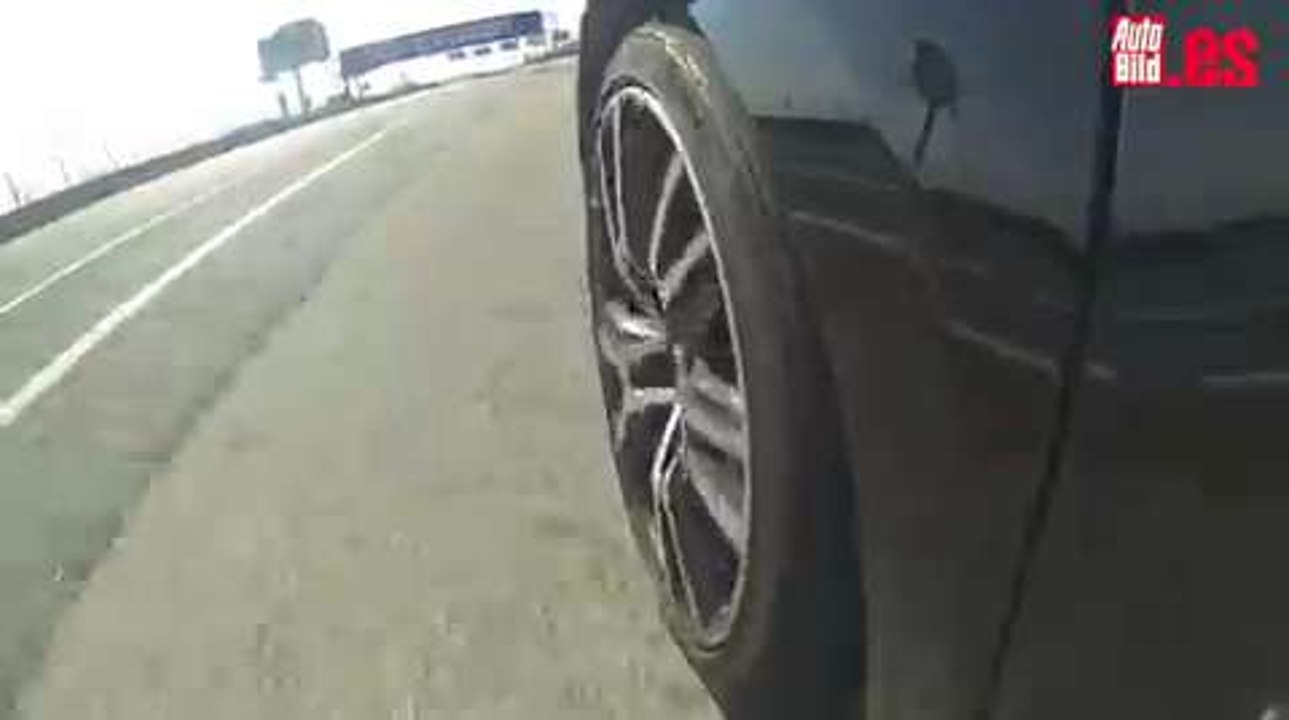 Vuelta rápida con el Peugeot RCZ-R Jarama