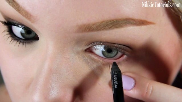 Rihanna Grammys 2012 Performance Makeup Tutorial