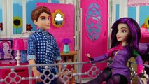 Ben and Beast Kidnapped after Mal and Ben Become Girlfriend and Boyfriend. DisneyToysFan