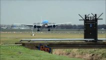 Heavy Crosswind Landings during Thunderstorm - Amsterdam Schiphol Airport  Video Arts