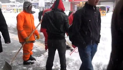 Van'da Kar Yağışı