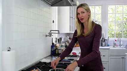 How to Make a Fluffy Omelette - Easy Breakfast Recipes - Weelicious