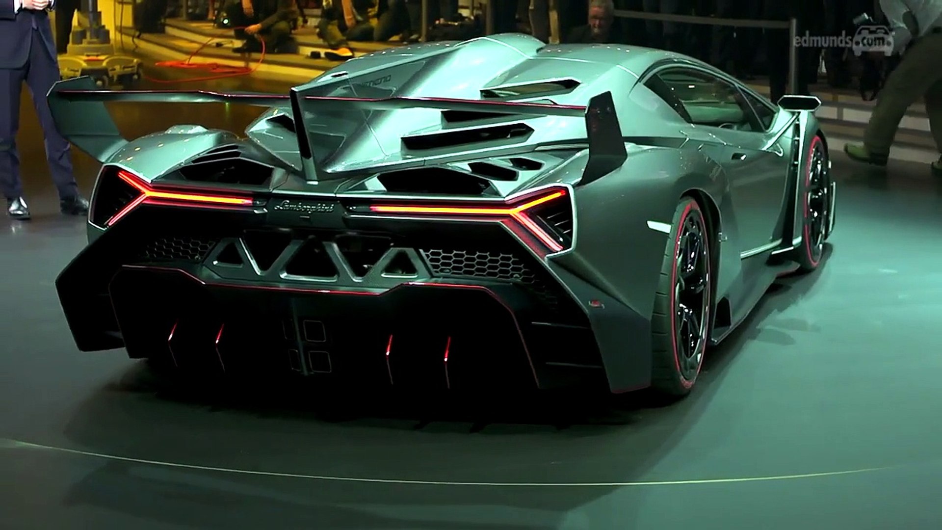 ⁣Автомобильное шоу в Женеве 2013 Lamborghini Veneno
