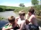 Эти парни просто плыли по реке. Я не поверил своим глазам, когда увидел, что про
