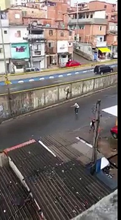 Assalto no brasil!