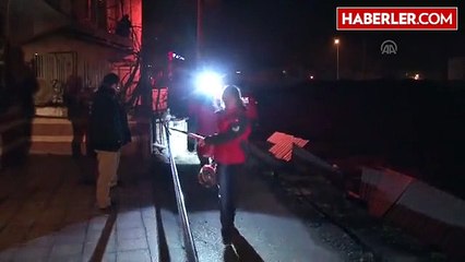 İnşaatın Kenarındaki Yol Çöktü