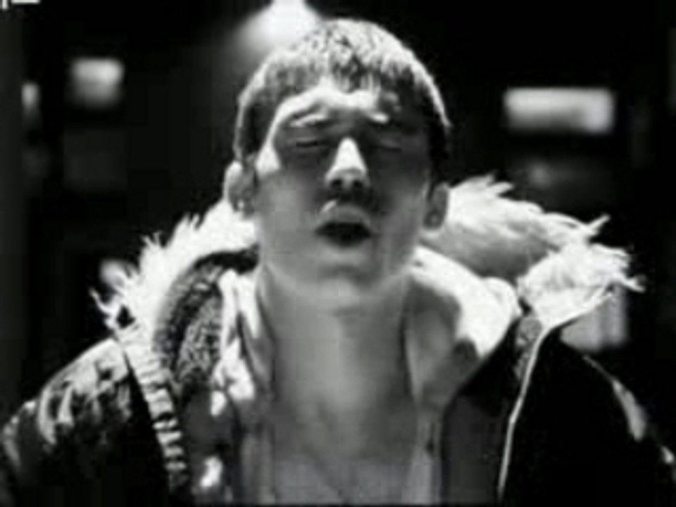 Arctic Monkeys - The View From The Afternoon