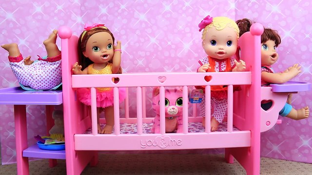 BABY ALIVE Lucy EATS Pudding + Gross Poop Diaper Change & New Crib Furniture Nursery Disne