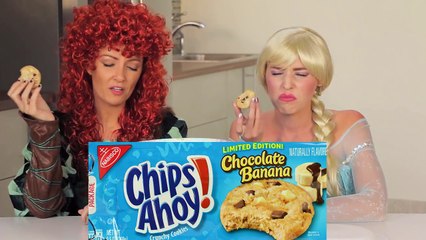 Elsa vs Merida Chips Ahoy Challenge. Whats In My Mouth. DisneyToysFan.