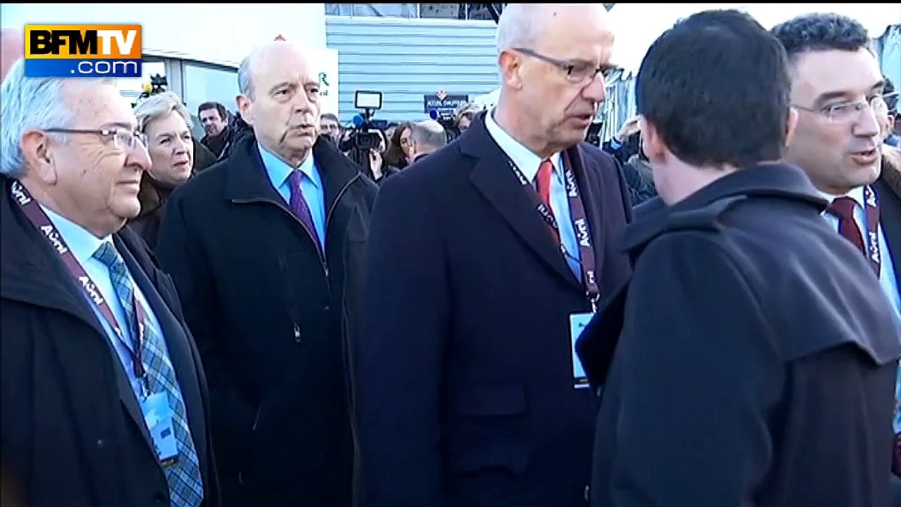 Le Foll fait patienter Juppé parce qu'il salue des socialistes