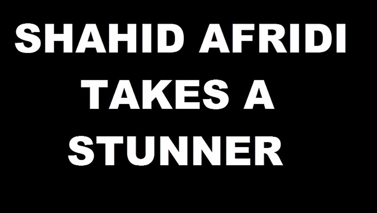 Shahid Afridi Takes a Stunner - 15 Jan 2016