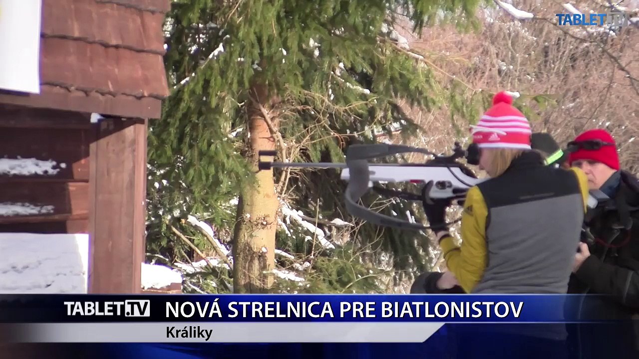 Biatlon: Novú strelnicu pokrstila výstrelmi Kuzminová,pušku nabíjal minister
