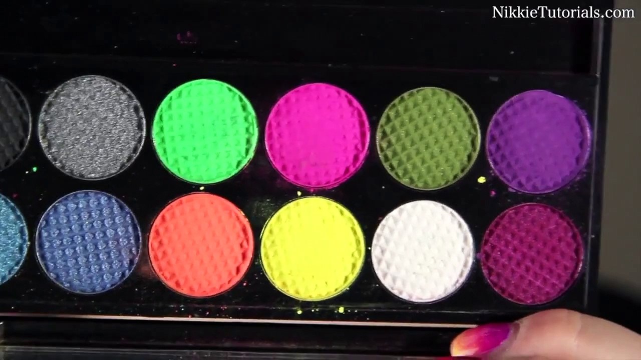 Neon Nights - Makeup Tutorial