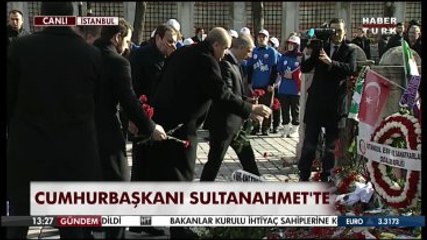 Erdoğan, Cuma Namazını Sultanahmet'te Kıldı, Patlama Noktasını Ziyaret Etti