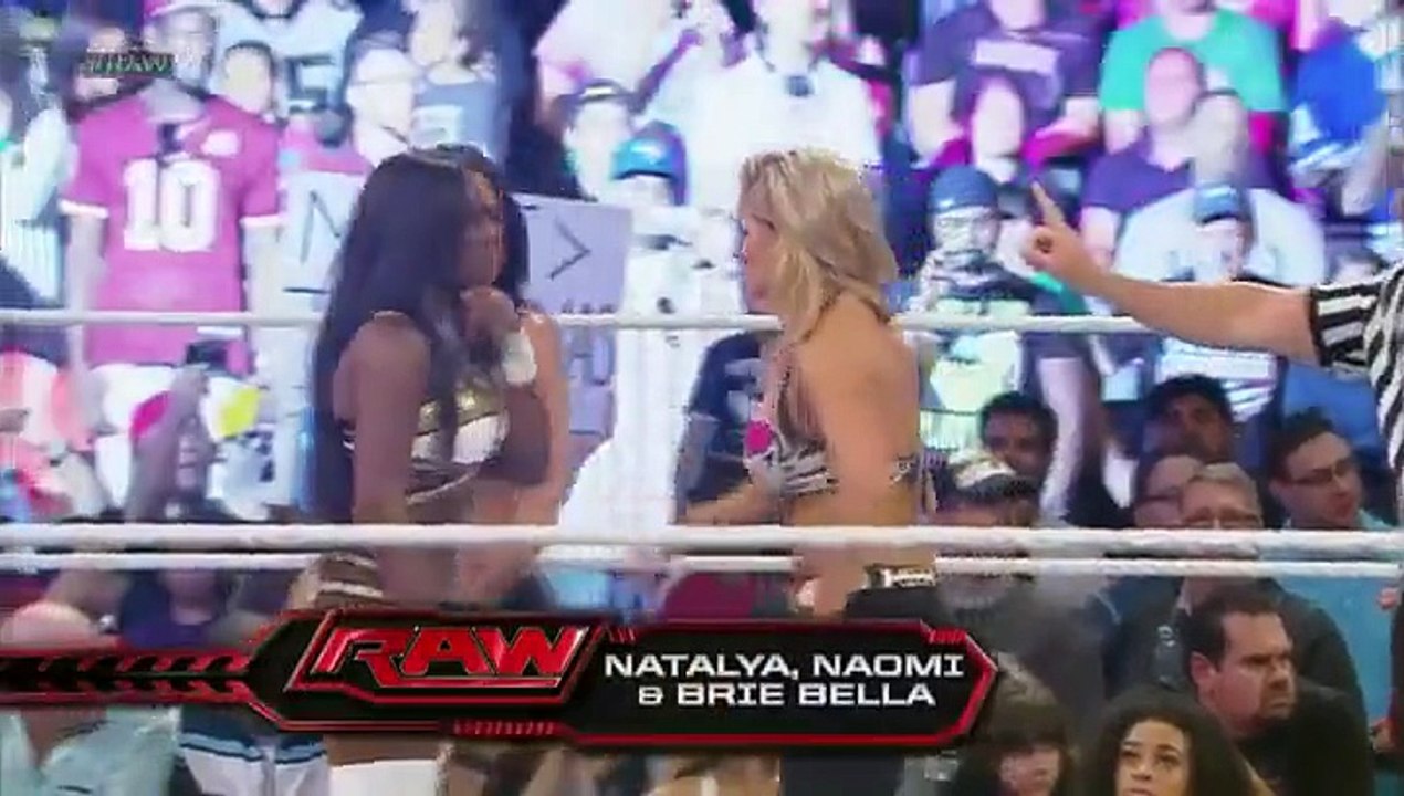 WWE Naomi, Natalya & Brie Bella vs Alicia Fox, Aksana & Layla / Cameron,Eva Marie,Jojo,Nikki Bella,Aj Lee show