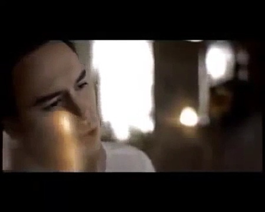 Mustafa Ceceli - Omuzumda Başın Eksik