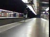 Stunt by rer 3 station Auber (paris ratp)