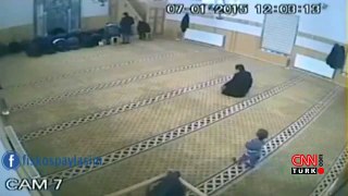 Kayseri'de cami cemaatini hayrete düşüren küçük çocuk