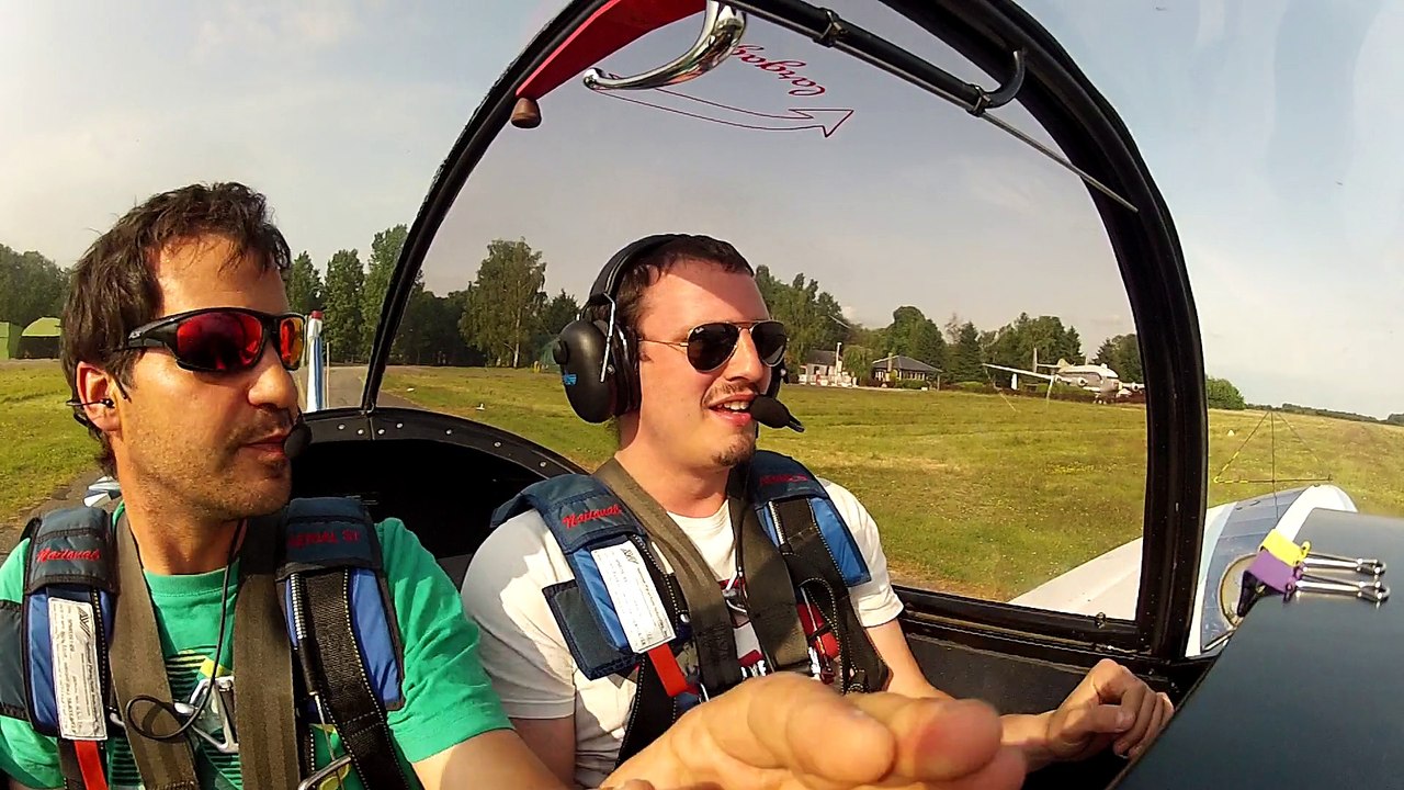 Voltige en CAP 10