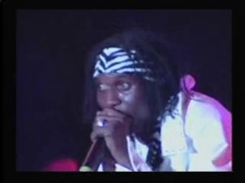 (video) vybz kartel vs ninja man - sting 2003