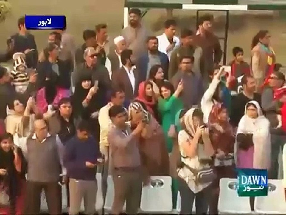[SD] واہگہ بارڈر_سکھ جوان پہلی بار پریڈ کا حصہ