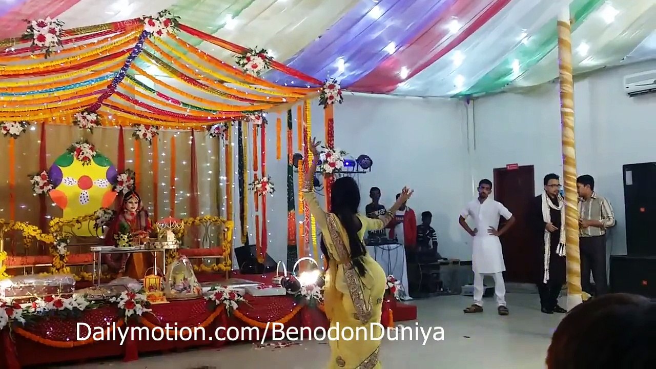 Wedding Holud Dance Best Performance by Dhaka Girl