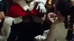 This Santa Claus used sign language and made a little deaf girl's day_Mix Maza 2016.