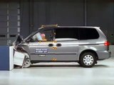1999 Honda Odyssey moderate overlap IIHS crash test