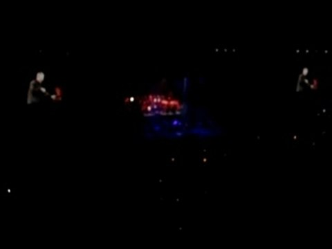 Indochine 19 mai Bercy Les yeux noirs (partie 1)