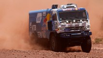 20,000lb Dakar race truck blasts it up hill climb