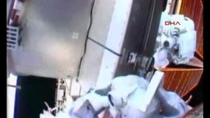 Tarihi Uzay Yürüyüşü Erken Sona Erdi