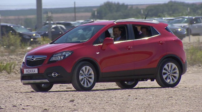 El Rey prueba el Opel Mokka