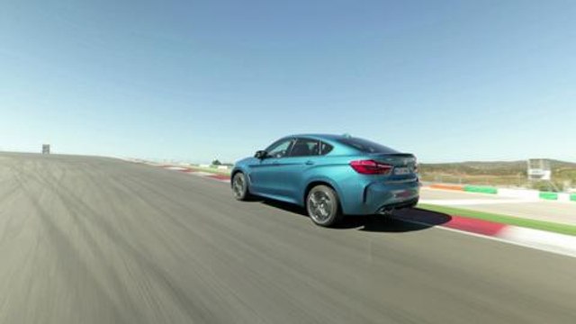 BMW X6 M 2015 movimiento