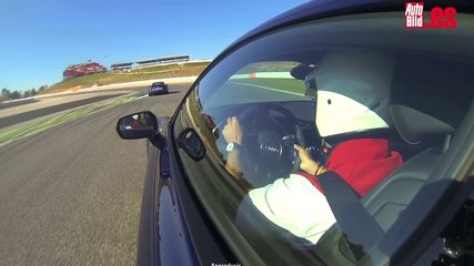 Descargar video: Marc Gené vuelta rápida Audi R8 Plus Montmeló