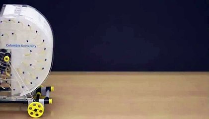 Un coche de juguete usa vapor de agua como fuente de energía