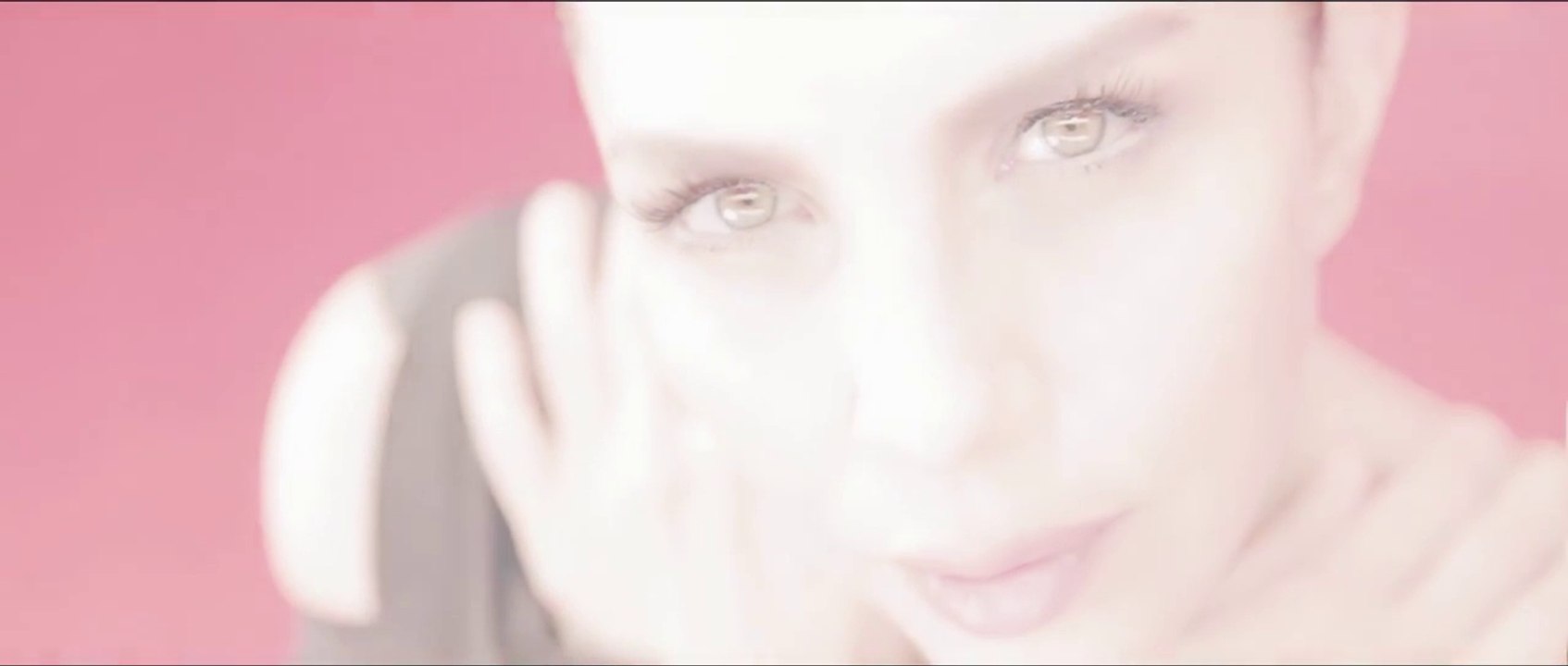 Sertab Erener - Ben Öyle Birini Sevdim Ki