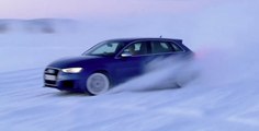 El Audi RS3 desparramando en la nieve