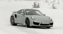 Walter Rohrl con un 911 Turbo en hielo