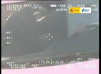 Locuras al volante: Cinturón ¿para sujetar la camisa?