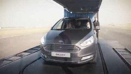 Truco de magia para el lanzamiento del nuevo Ford Galaxy