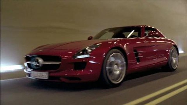 Anuncio de Schumacher con el Mercedes SLS AMG
